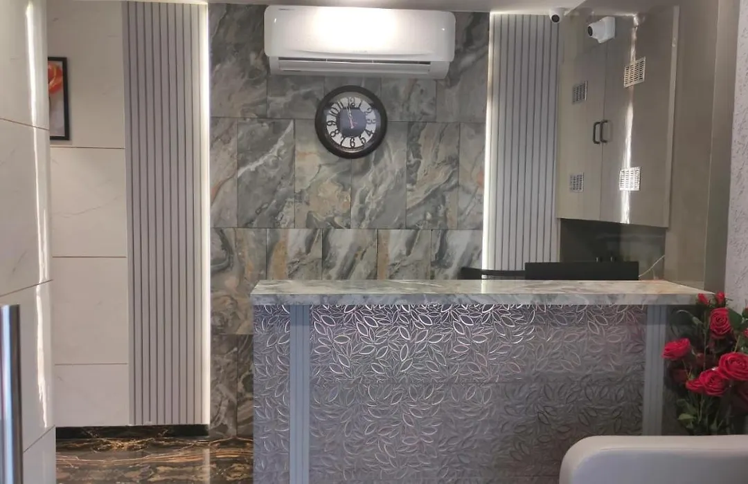 Hotel Lavish-1